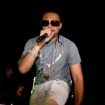 Sean Paul performing