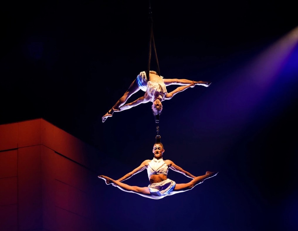 Cirque du Soleil's ECHO — aerial acrobatics under the Big Top