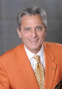 Argiz_-_Orange_Coat
