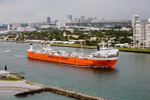 Super Servant 4 in Ft. Lauderdale, Fla. (2007).  After crossing the Atlantic, three completely full Dockwise Yacht Transport ships will arrive in Port Everglades prior to the Ft. Lauderdale Boat Show, which begins October 28, 2010. DYT global routes cover the Mediterranean, the Bahamas, the Caribbean, the Pacific West Coast and the South Pacific. Credit Clemens van der Werf