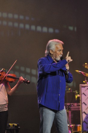 Kenny Rogers Live at The Seminole Hard Rock Casino and Resort, Hollywood, FL By: Daedrian McNaughton and Gary Sandelier-Premier Guide Media/Premier Guide Miami