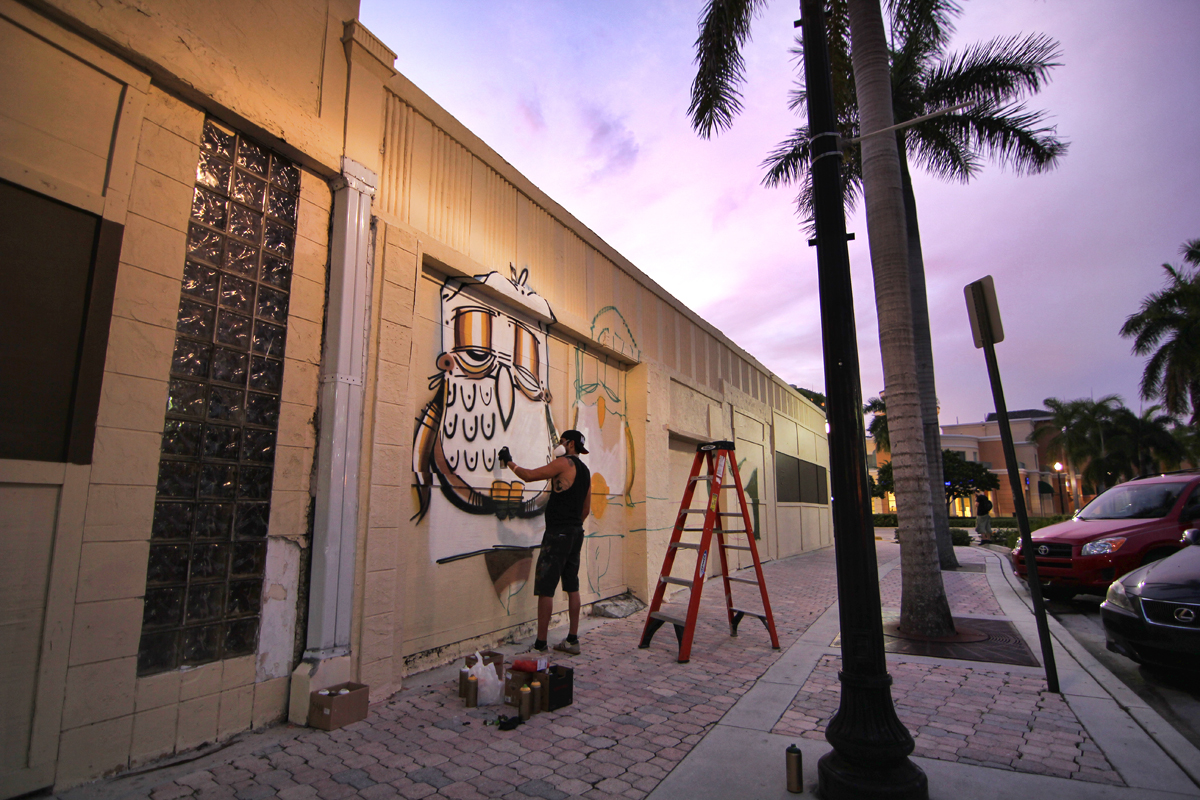 LEBO MURAL MAKES VIBRANT MARK ON DOWNTOWN HOLLYWOOD Premier Guide Miami