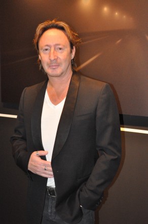 Julian-Lennon-3-292x440