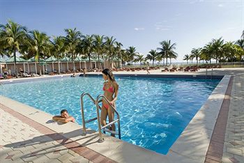 Sea View Hotel, Bal Harbour, On The Ocean