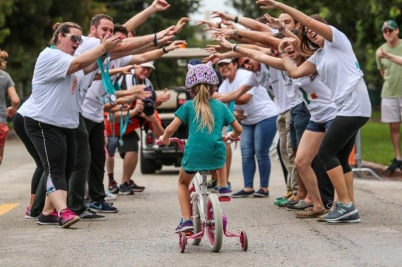 Dolphins Cancer Challenge Hosts Successful Fall Family Fests