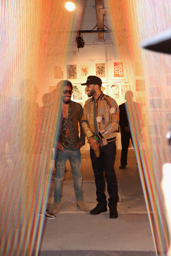 MIAMI, FL - DECEMBER 02: (L-R) Lenny Kravitz and Swizz Beatz attend No Commission Art Fair & Untameable House Party Concert Series Presented By BACARDI X The Dean Collection - VIP Press Preview on December 2, 2015 in Miami, Florida. (Photo by John Parra/Getty Images for Bacardi)