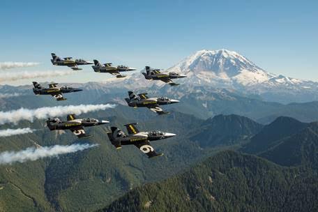 The Breitling Jet Team flies over Mt. Rainier