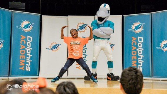 Miami Dolphins Host Hometown Huddle in Partnership with PACER