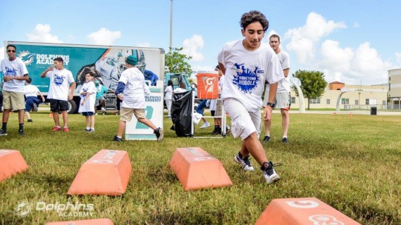 Miami Dolphins Host Hometown Huddle in Partnership with PACER