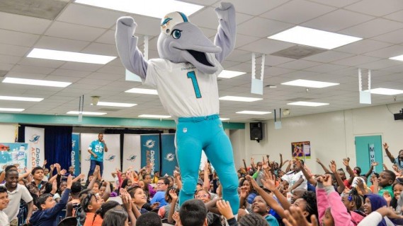 Miami Dolphins in the Community: Dolphins Blitz at Park Ridge Elementary