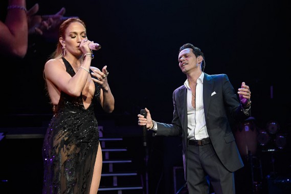 NEW YORK, NY - AUGUST 27:  Jennifer Lopez (L) performs onstage with Marc Anthony at Radio City Music Hall on August 27, 2016 in New York City.  (Photo by Kevin Mazur/WireImage)