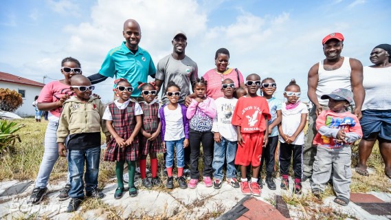Miami Dolphins Visit Bahamas for Hurricane Matthew Relief
