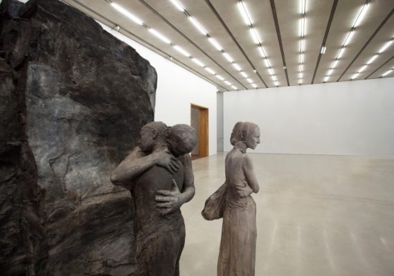 George Segal. Abraham’s Farewell to Ishmael, 1987. Painted plaster. 107 x 54 x 54 inches. Collection Pérez Art Museum Miami, gift of The George and Helen Segal Foundation, Inc. © Pérez Art Museum Miami. Photo: Oriol Tarridas