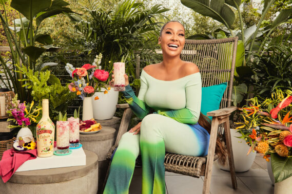 Baileys Partners with World Renowned Floral Sculpture Artist Mr. Flower Fantastic and Actress and Producer La La Anthony to Bring Summer Vibes Through Art, Culture and Baileys Colada Cocktails