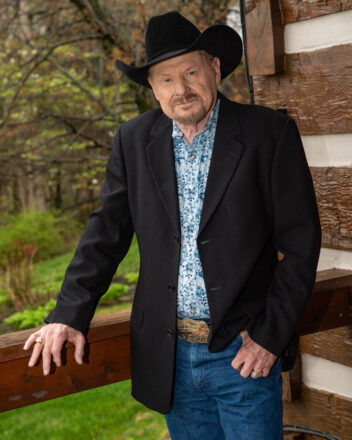Moe Bandy To Be Honored at 2023 Texas Country Music Awards With First Ever Moe Bandy Icon Award