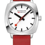 Petite Cushion, Red, 31mm