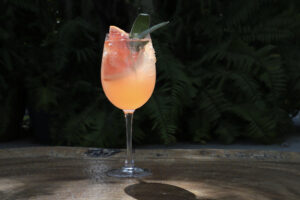 Positano Pink Grapefruit Spritz Photo: (Credit: Nikki Beach)