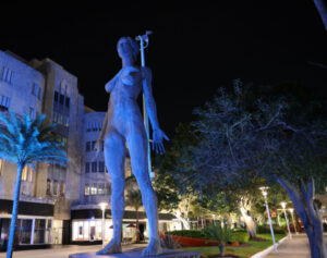 “R-Evolution” on Lincoln Road (Photo Credit: Lincoln Road)