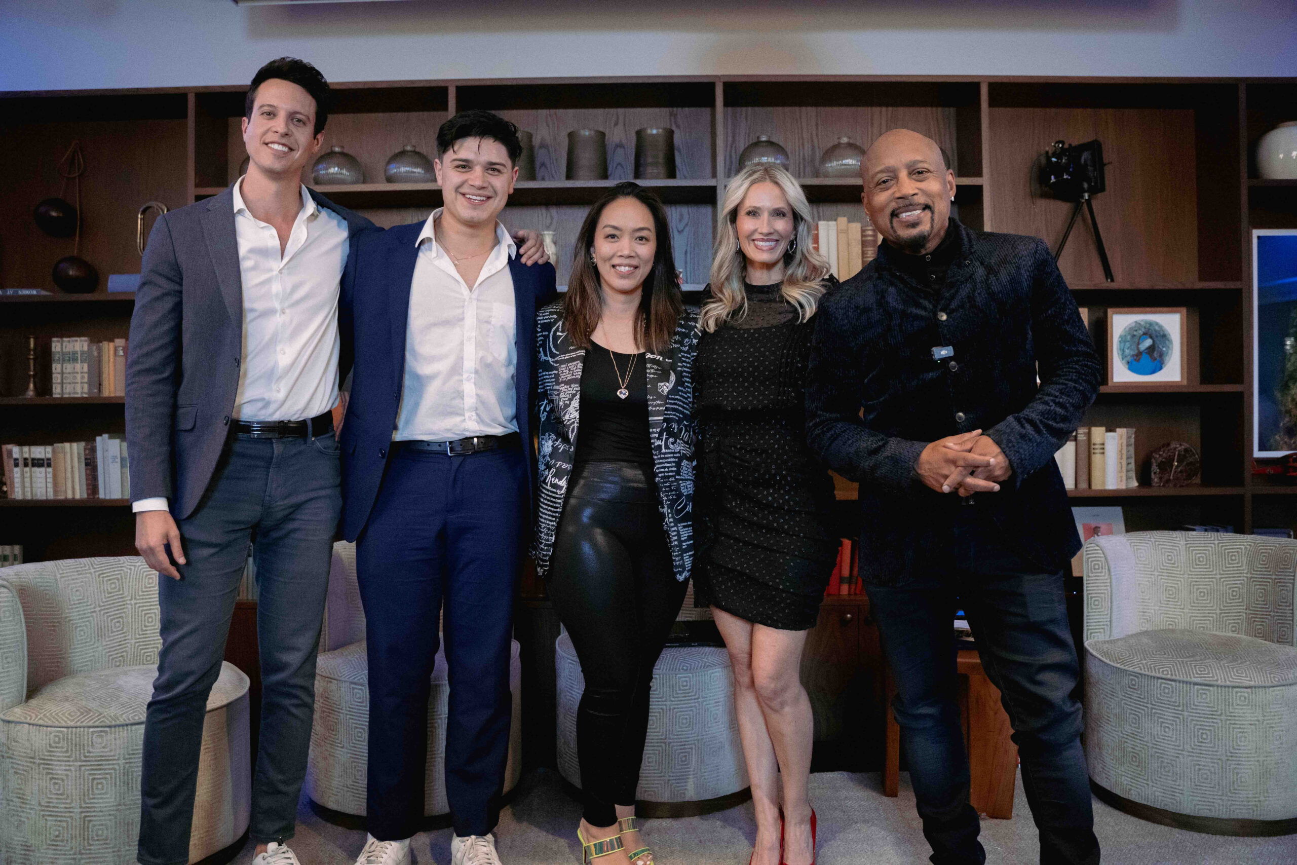 Daymond John Moderates Mindspace Miami's Big Pitch Night; Heather Caine ...
