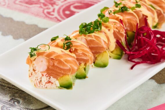 Nacionsushi brings its signature XL, protein-packed rolls (available in over 30 varieties), vibrant Southeast Asian flavors, and multi-environment design to Miami. The Doral outpost offers a dynamic and inclusive experience, with a menu that spans keto-friendly rolls, Crispy Sushi Pizzas, Tuna Taquitos Tuk Tuk, pork baos, stir-fries, noodles and more — all paired with cocktails and fresh juices crafted to complement the brand’s bold flavor profile. Credit: Nacionsushi