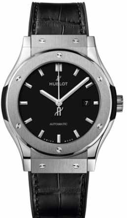 Noah Schnapp Wears the Hublot Classic Fusion Titanium 42mmPhoto by Getty Images; Photo by Hublot