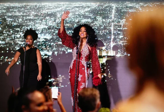 Photo credit: Lexie Moreland/WWD via Getty Images.