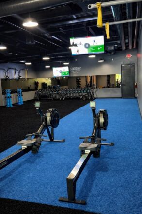 SWEAT440, a 4-station, 40-minute workout that combines HIIT cardio, cross-training, and strength training, is opening its first Palm Beach County location in West Palm Beach on January 17 at 905 North Railroad Ave. The new studio spans 2,803 square feet and features cold plunge, showers, and complimentary one-hour parking.