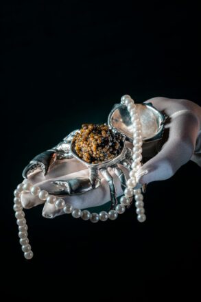 Champagne & Pearls (Credit Sexy Fish