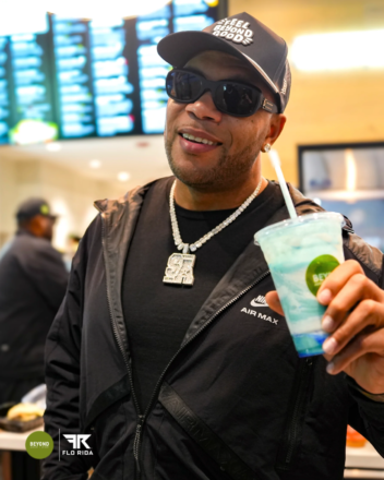 Flo Rida at Beyond Juicery + Eatery in Michigan