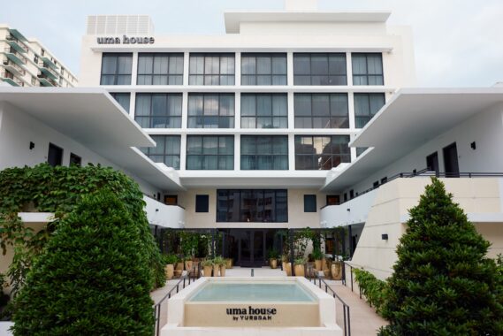 UMA HOUSE BY YURBBAN SOUTH BEACH: TWO TOWERS. TWO PERSONALITIES. ONE BOUTIQUE STAY IN THE HEART OF MIAMI BEACH.